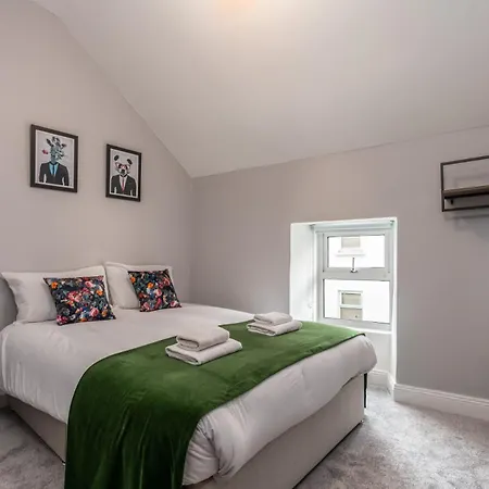 Kenny's * Κίλκενι